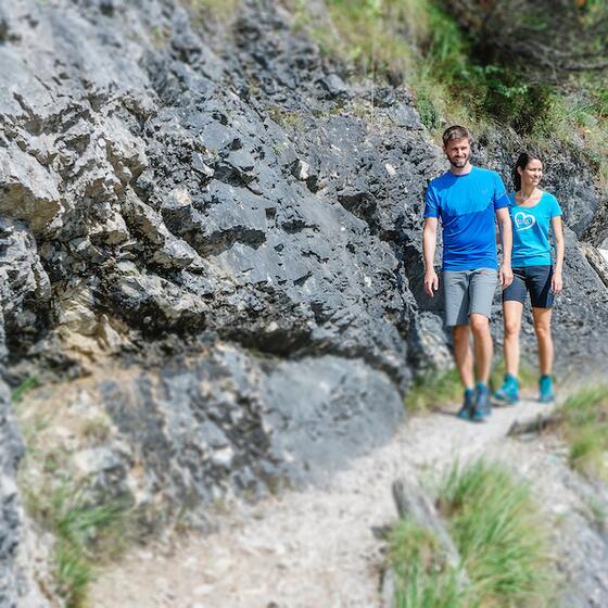 couple hiking in Pertisau
